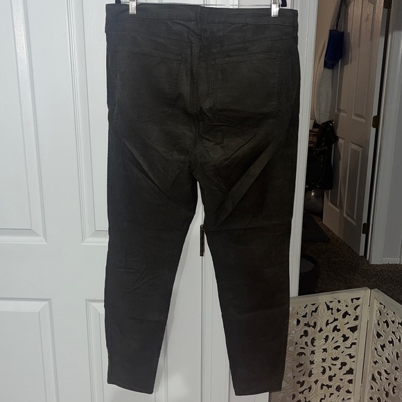 NWT Old Navy olive green corduroy high rise Rockstar super skinny jeans 18 tall - Picture 4 of 8